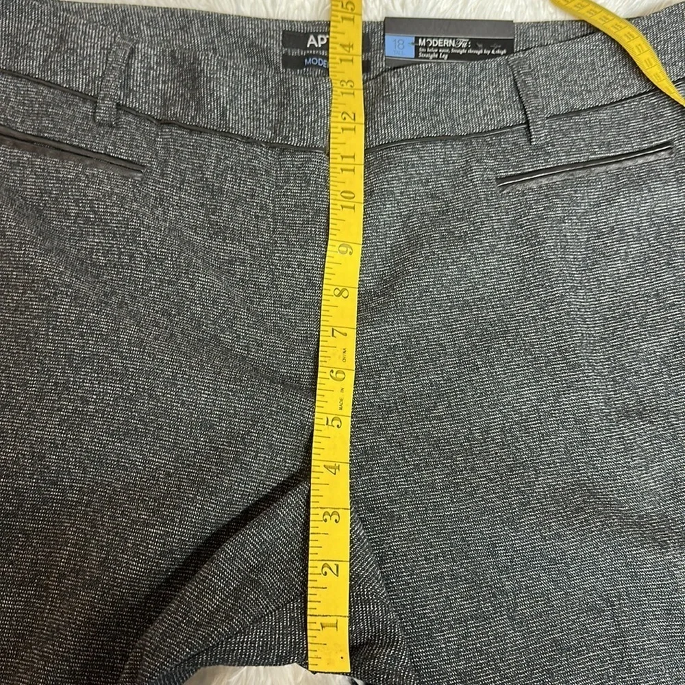 NWT Apt.9 Modern Fit Straight Leg Trousers with faux leather Trim Sz 18L - Picture 7 of 10